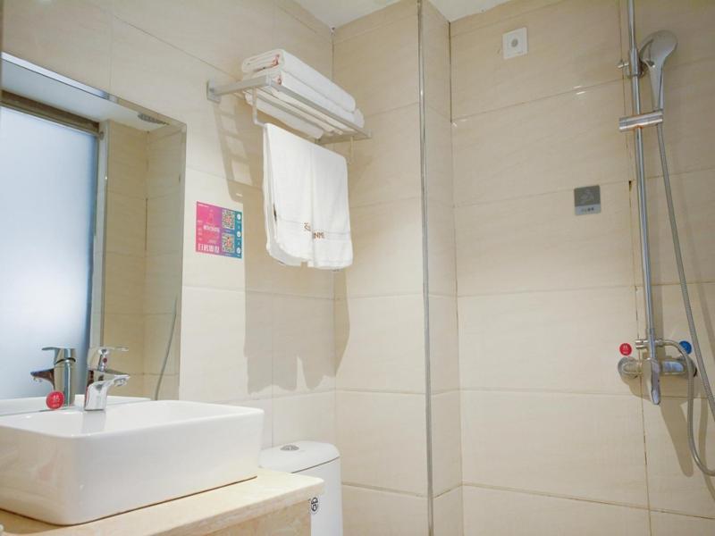 Thank Inn Chain Hotel Hunan Huaihua Hecheng District South High Speed Rail Station المظهر الخارجي الصورة